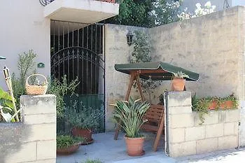 Green Grove Guest House Saint Julian's